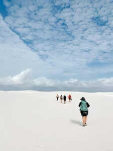 Trilha nos Lençóis Maranhenses