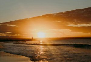 Pôr-do-sol na cidade de João Pessoa, onde o sol nasce primeiro