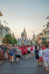 Multidão no Walt Disney World, em Orlando